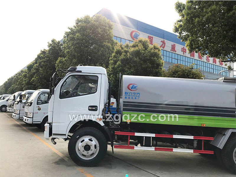 上圖為程力專用汽車股份有限公司 上圖為程力專用汽車股份有限公司