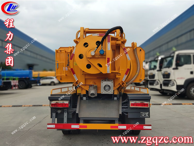 東風多利卡清洗吸污車