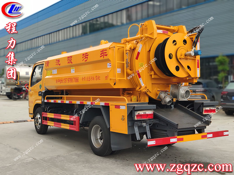 東風多利卡清洗吸污車